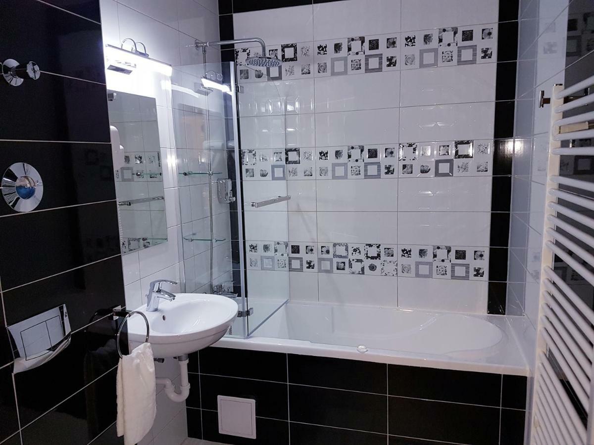 Dream Apartment Brasov - West Buitenkant foto