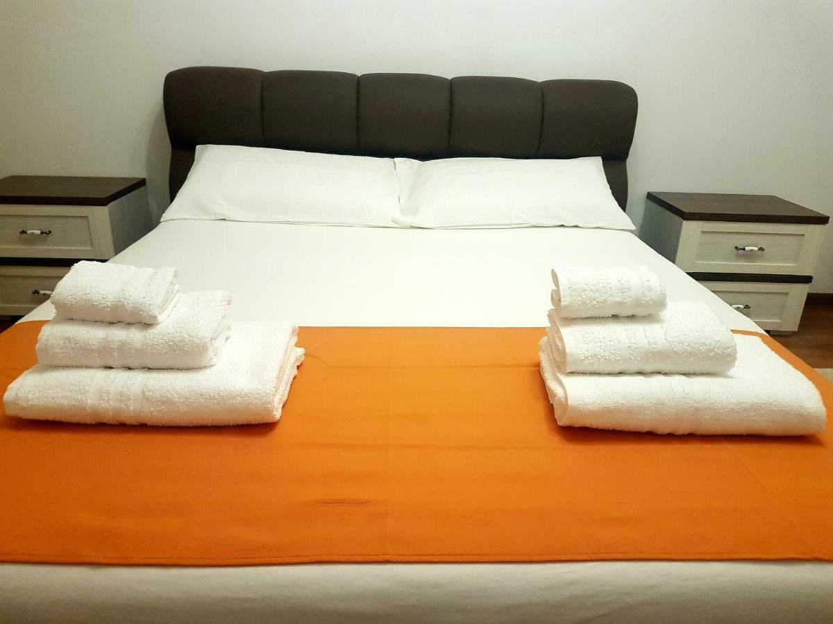 Dream Apartment Brasov - West Buitenkant foto